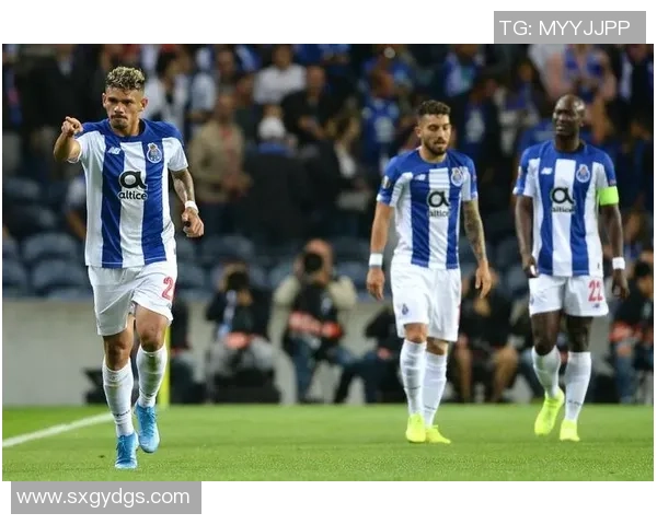 尤文图斯友谊赛小胜本菲卡绝杀瞬间引发全场热烈反响与数据分析