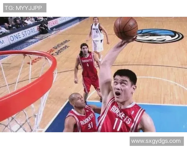 姚明在篮球场上的卓越表现与对中国体育的深远影响分析