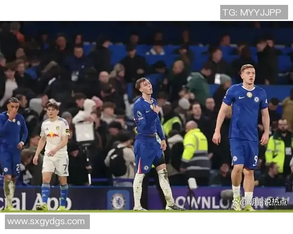 友谊赛惊现冷门曼联以三球完胜切尔西红牌事件引发全场热议